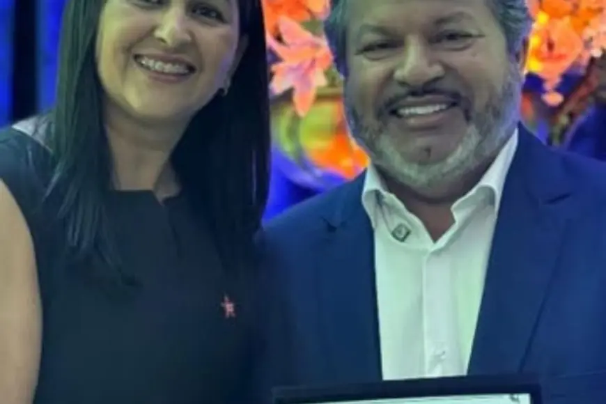 Carlos Bernardo recebe Título de Cidadão Sidrolandense