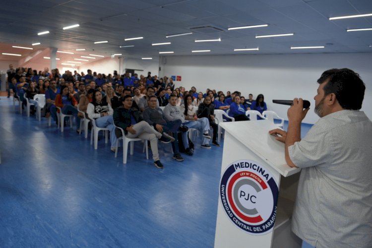 Carlos Bernardo fala das suas propostas para a fronteira com acadêmicos da UCP