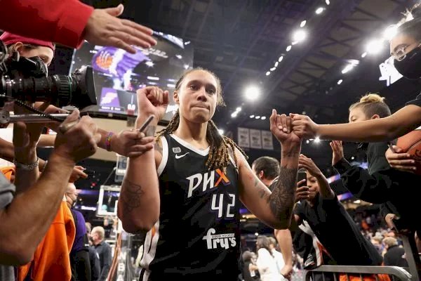 Tribunal russo mantém condenação de Brittney Griner, estrela da NBA