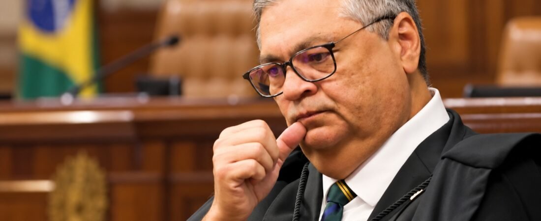 Dino determina que PF investigue ataques contra imagens religiosas